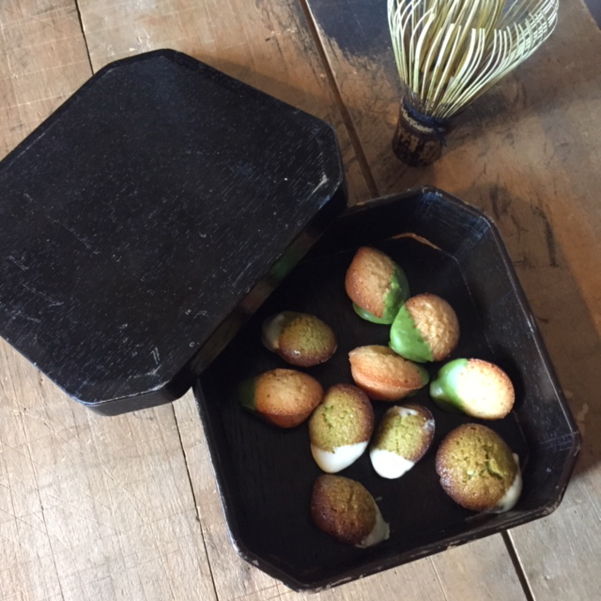 Financiers au Matcha et chocolat blanc